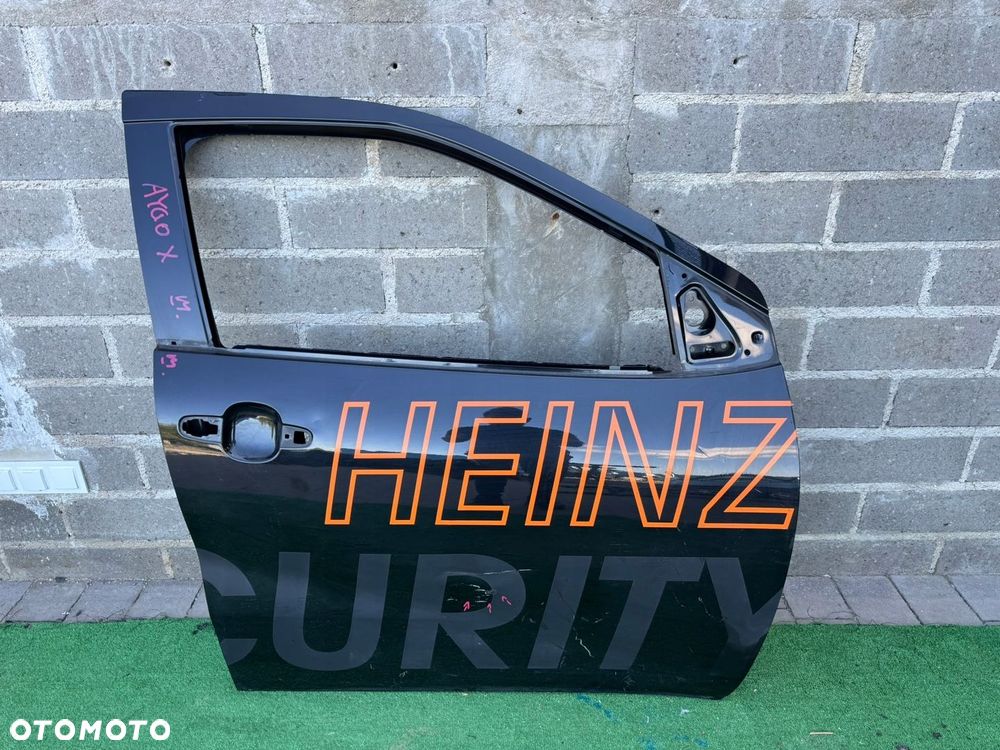 TOYOTA AYGO X DRZWI PRAWE PRZEDNIE PRAWY PRZÓD ORG EU - 1