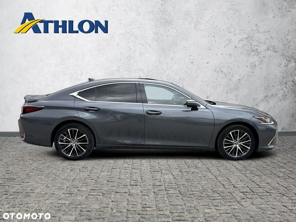 Lexus ES 300h Business Edition - 6