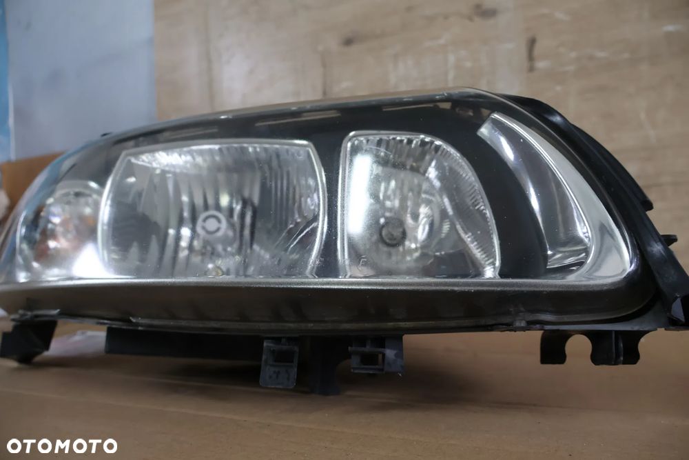 VOLVO S60 I LIFT I 04-09 LAMPA REFLEKTOR PRZÓD PRAWA EUROPA ORYGINAŁ 30698826 ŁADNA - 7