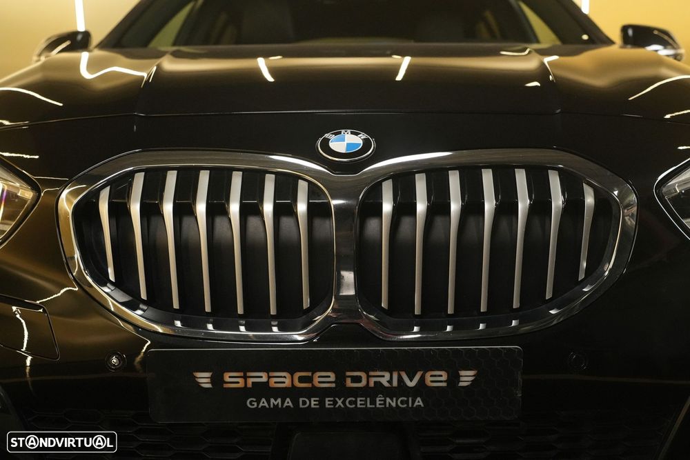 BMW 116 d Pack Desportivo M Auto - 5