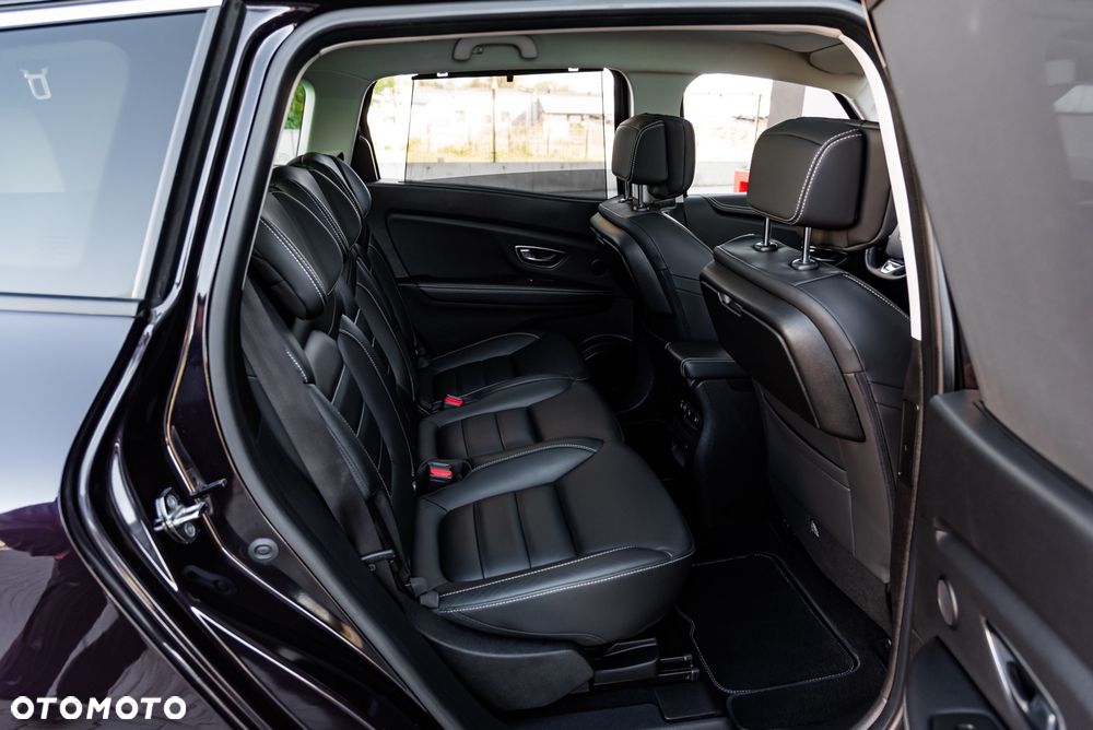 Renault Grand Scenic - 21