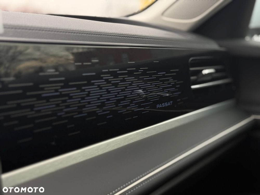 Volkswagen Passat - 33