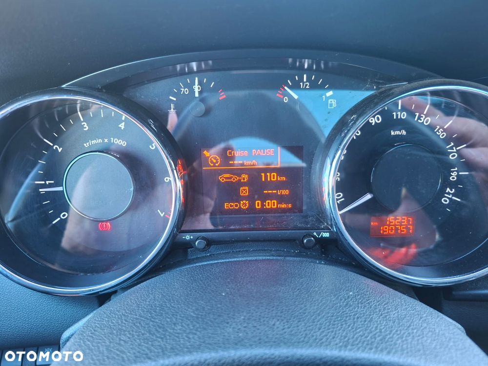 Peugeot 3008 1.2 PureTech Allure S&S - 6
