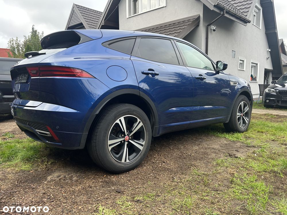 Jaguar E-Pace 2.0 D165 mHEV AWD R-Dynamic SE - 8
