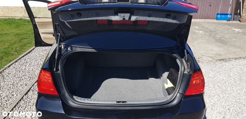 BMW Seria 3 318i - 16