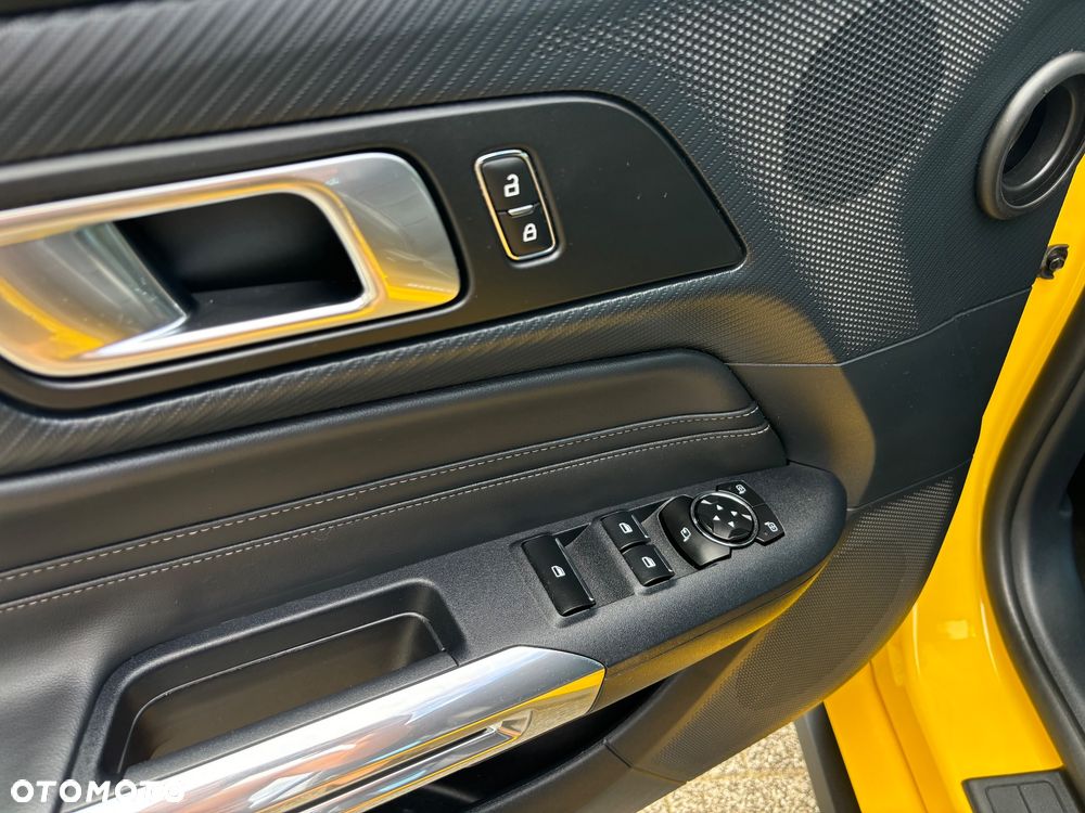 Ford Mustang - 11