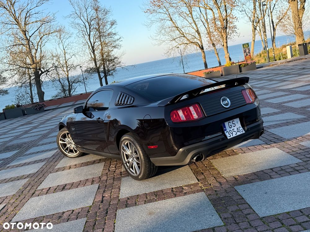 Ford Mustang - 6