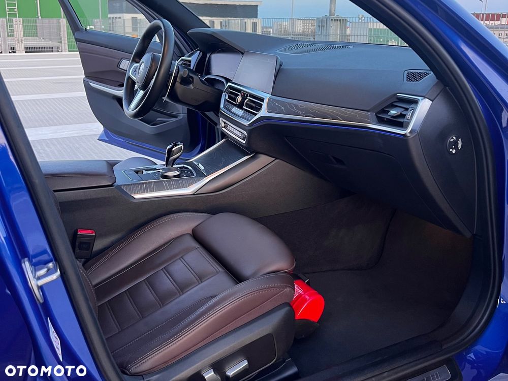 BMW Seria 3 330i xDrive M Sport sport - 14