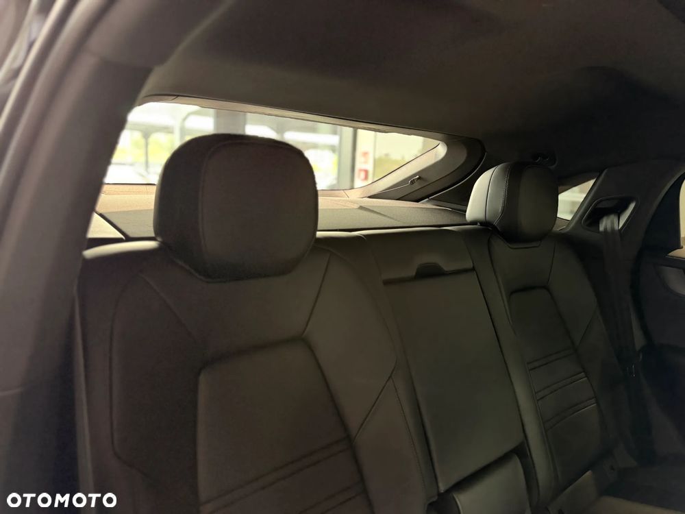 Porsche Cayenne Black Edition - 35