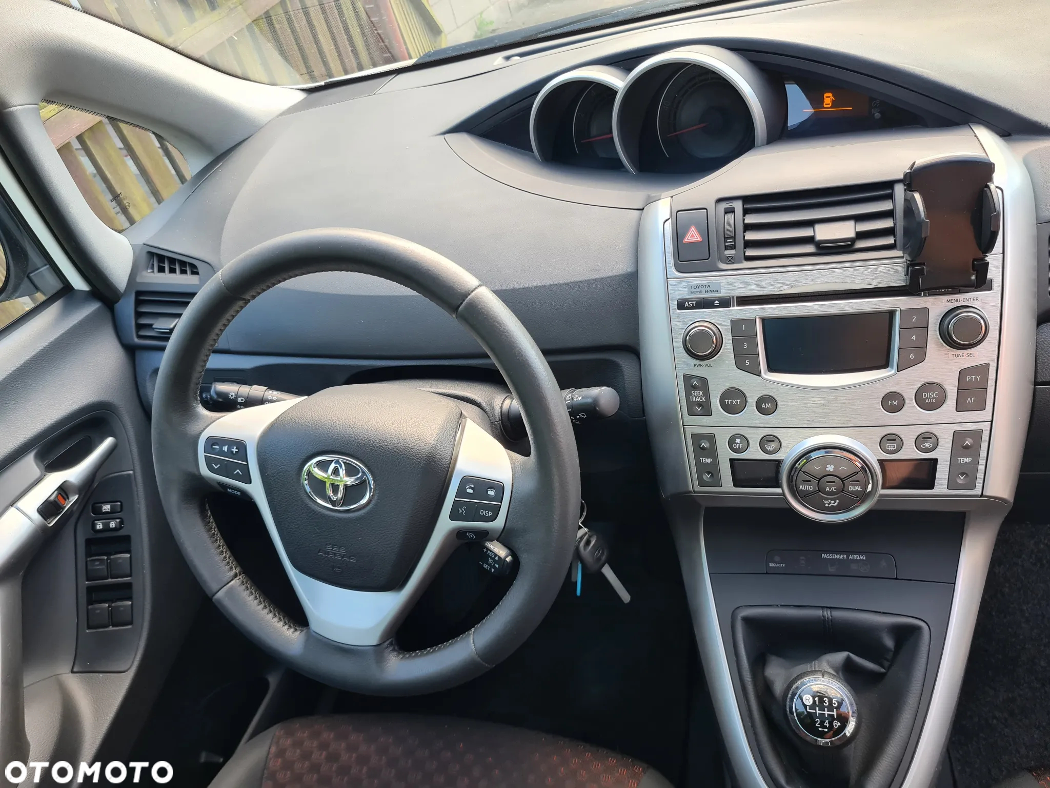 Toyota Verso 1.6 5-Sitzer Comfort - 6