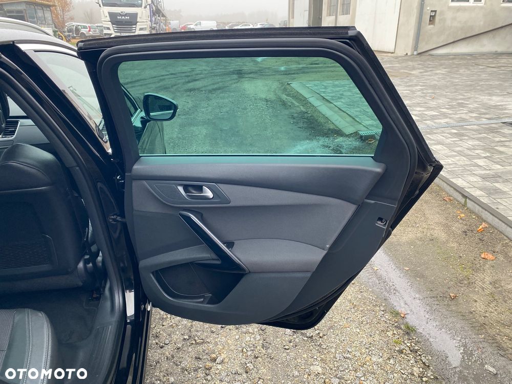 Peugeot 508 BlueHDi 150 Stop&Start Style - 35