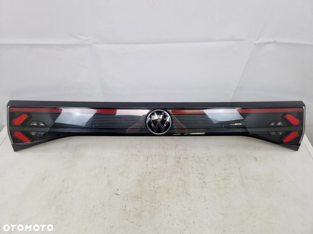 VOLKSWAGEN T-CROSS TCROSS LAMPA W KLAPĘ BLENDA NOWY MODEL