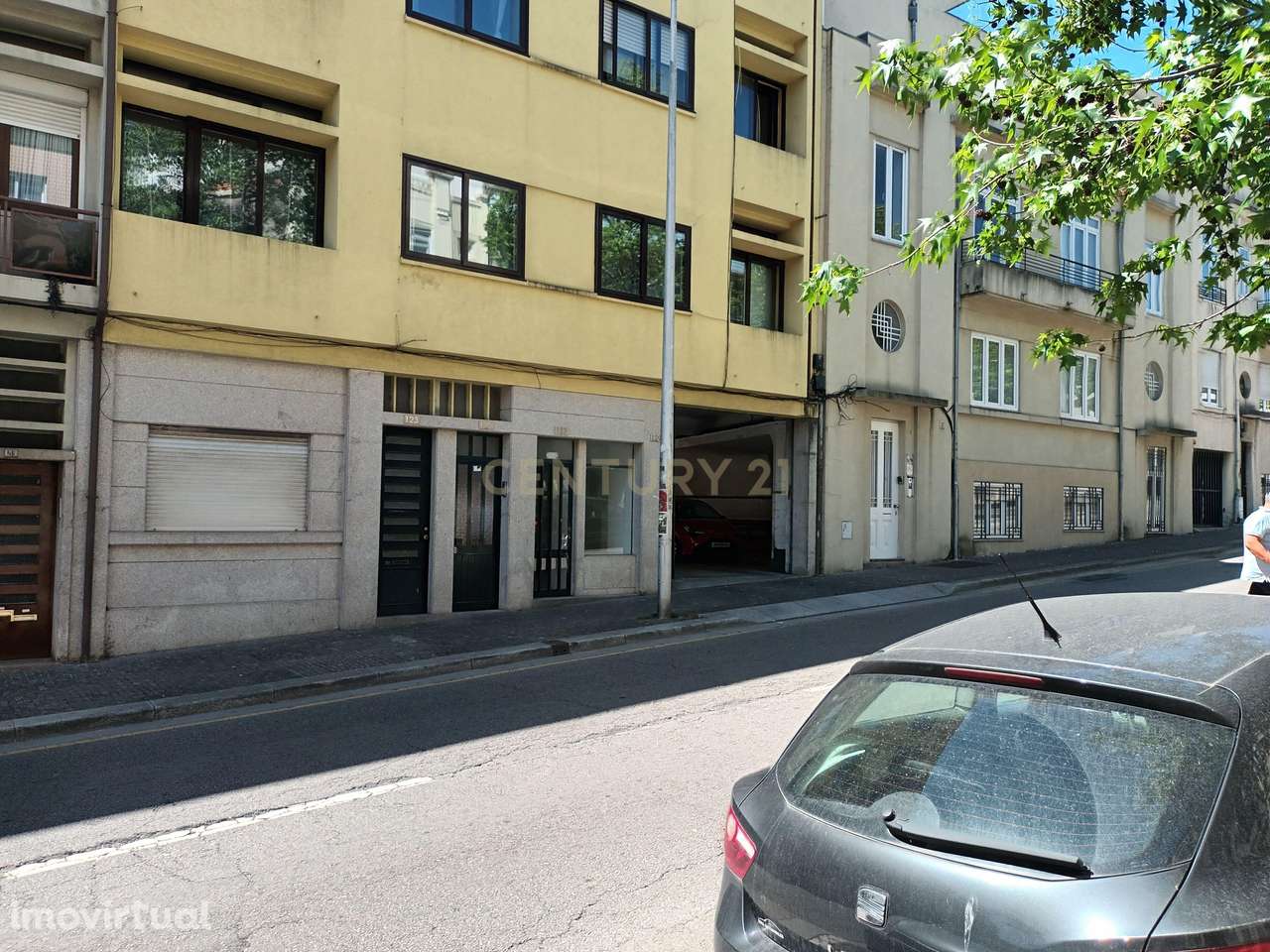 Loja para arrendar junto à estação de Metro de Faria Guimarães, no cen - Grande imagem: 3/10