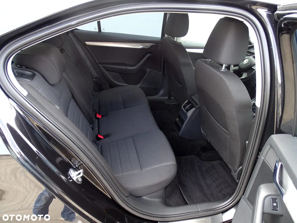 Skoda Octavia 2.0 TDI Style - 15