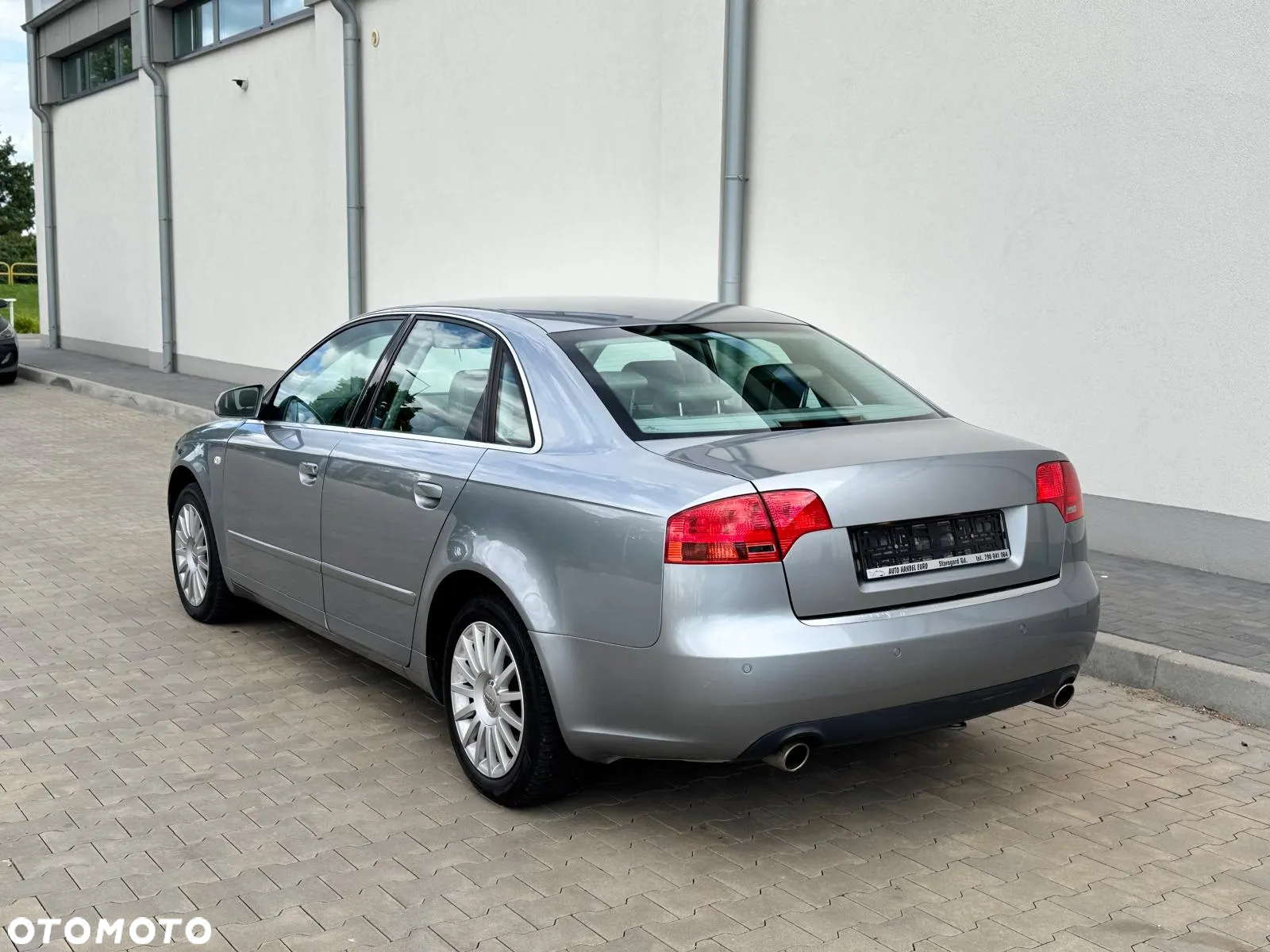 Audi A4 ver-1-8t - 12