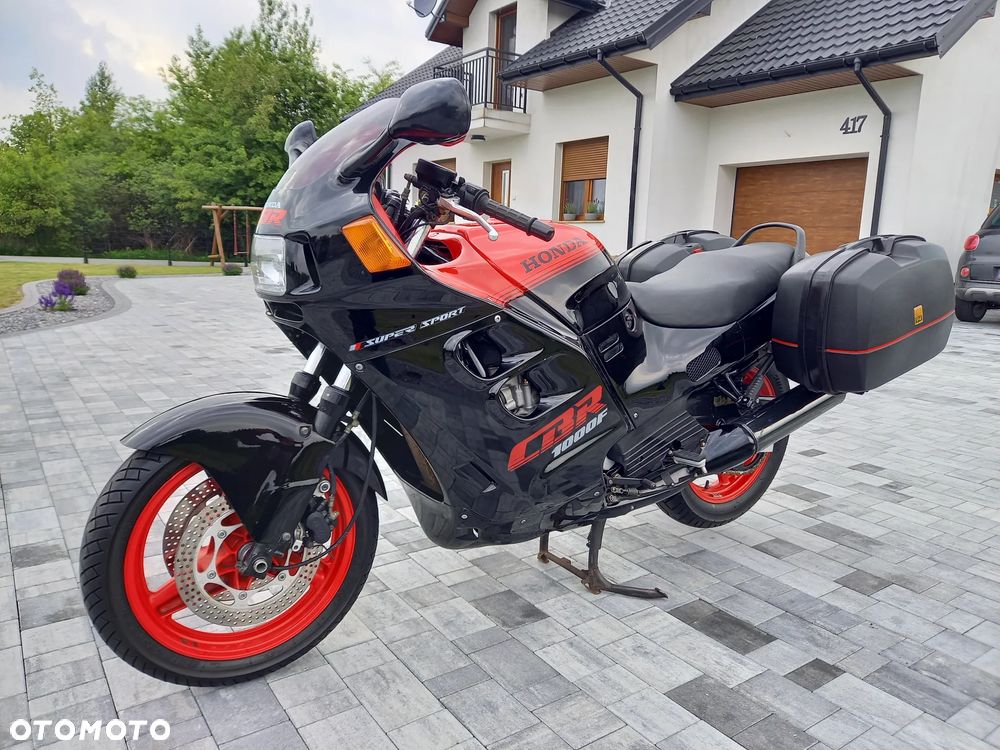 Honda CBR - 3