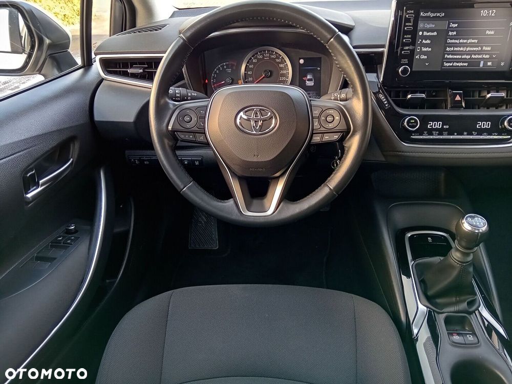Toyota Corolla - 12