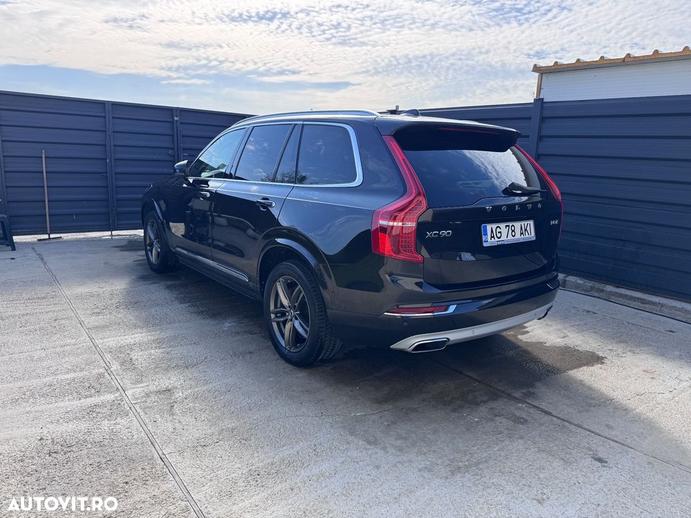 Volvo XC 90 - 4