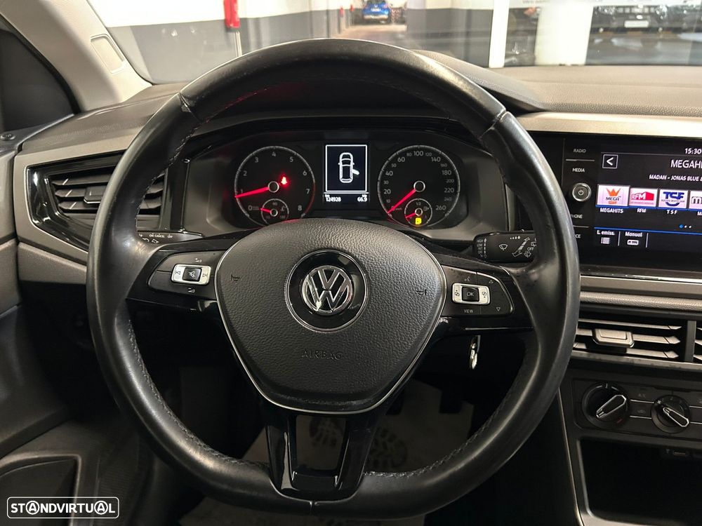 VW Polo 1.0 Confortline - 19
