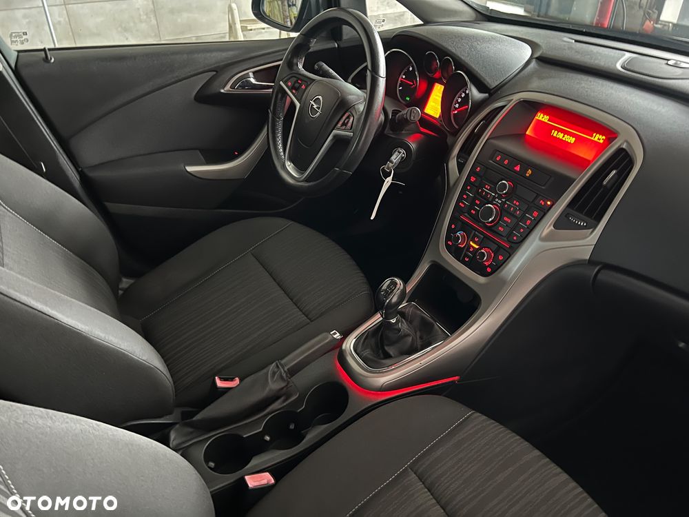 Opel Astra 1.7 CDTI Cosmo - 22