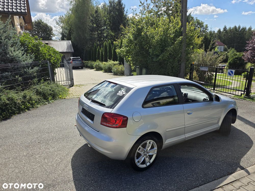 Audi A3 3-drzwiowe 1.6 Ambiente - 36