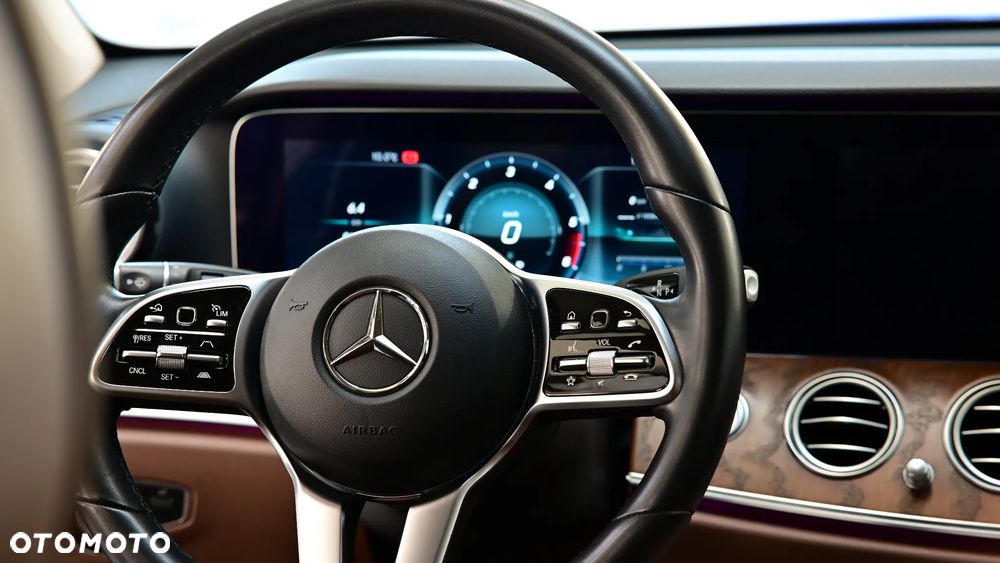 Mercedes-Benz Klasa E 220 d 4-Matic All-Terrain - 30