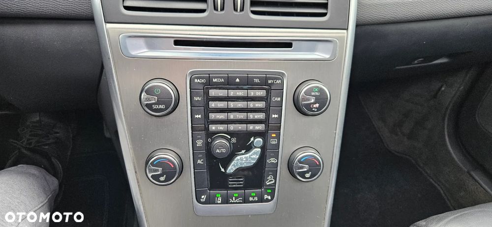 Volvo XC 60 D5 AWD Geartronic Summum - 37