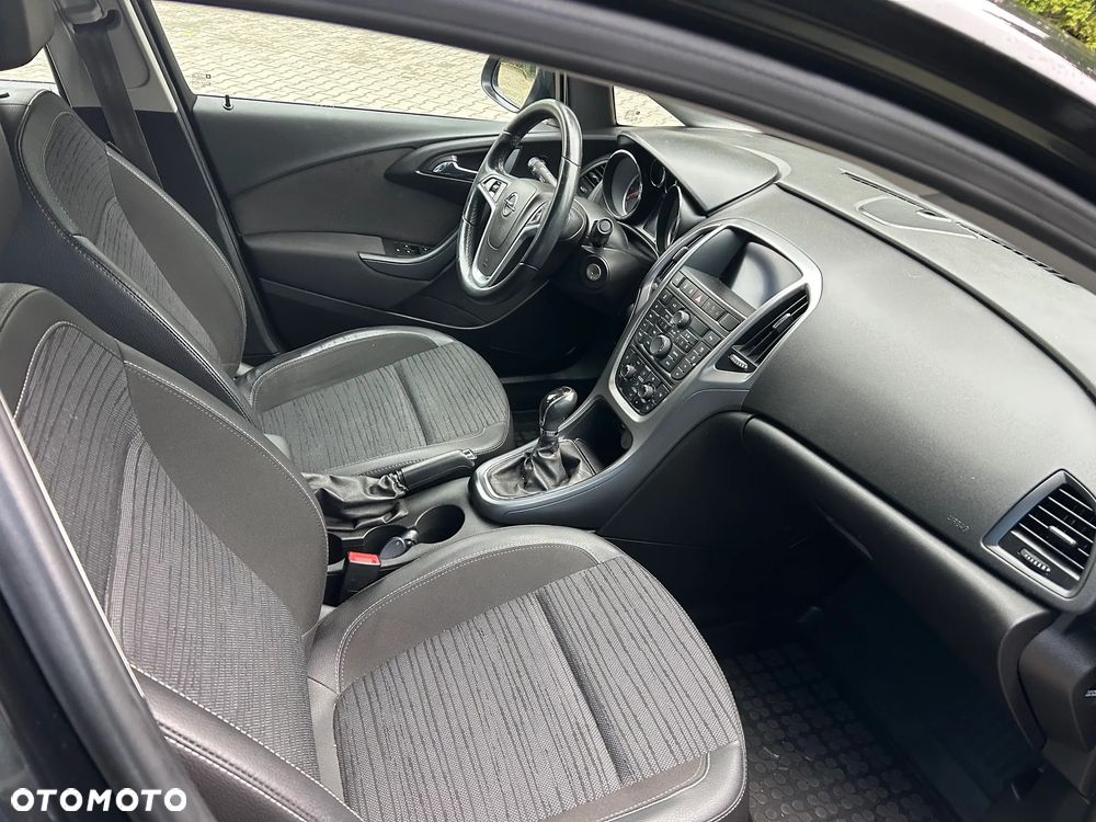 Opel Astra 1.4 T Business EU6 - 11