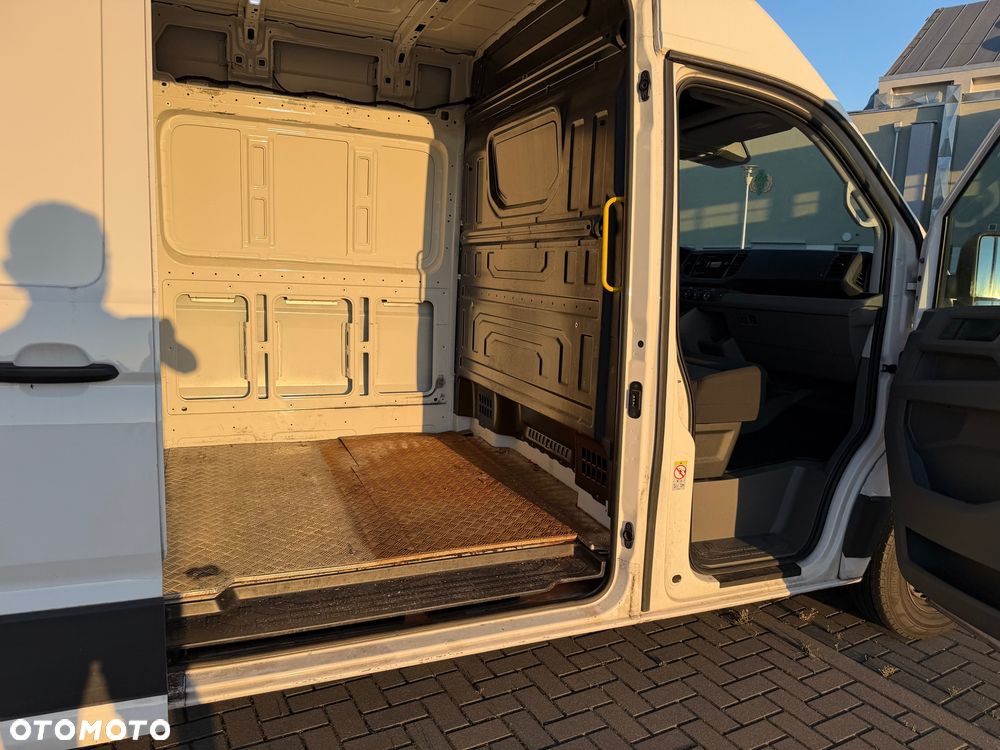Volkswagen Crafter - 13