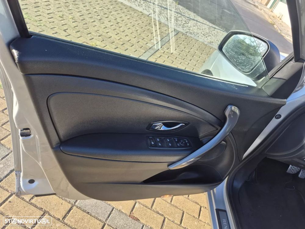 Renault Mégane Sport Tourer - 15