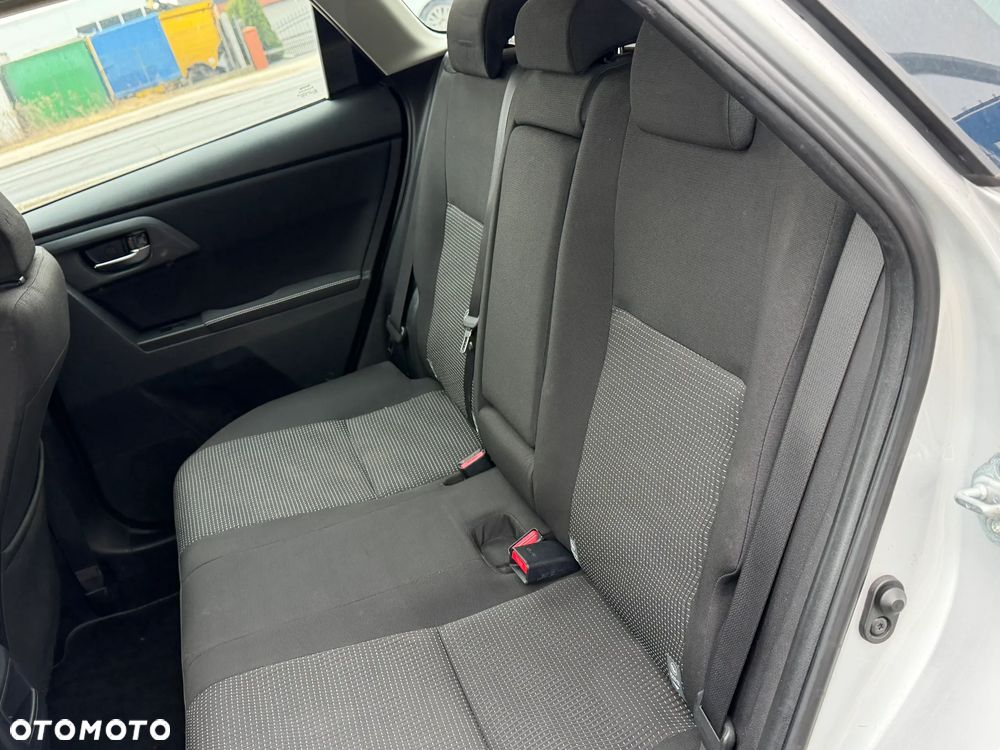 Toyota Auris 1.4 D-4D Design Edition - 16