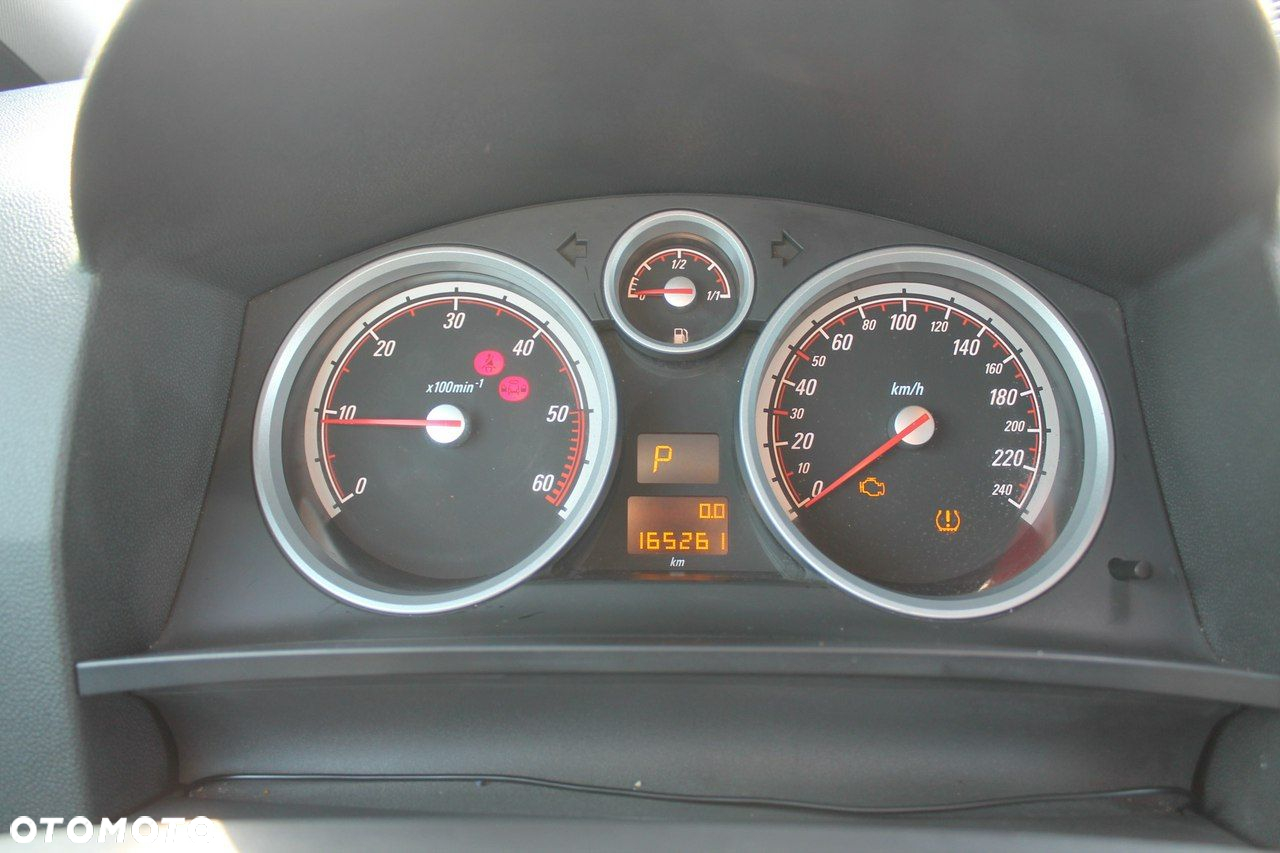 Opel Zafira - 18