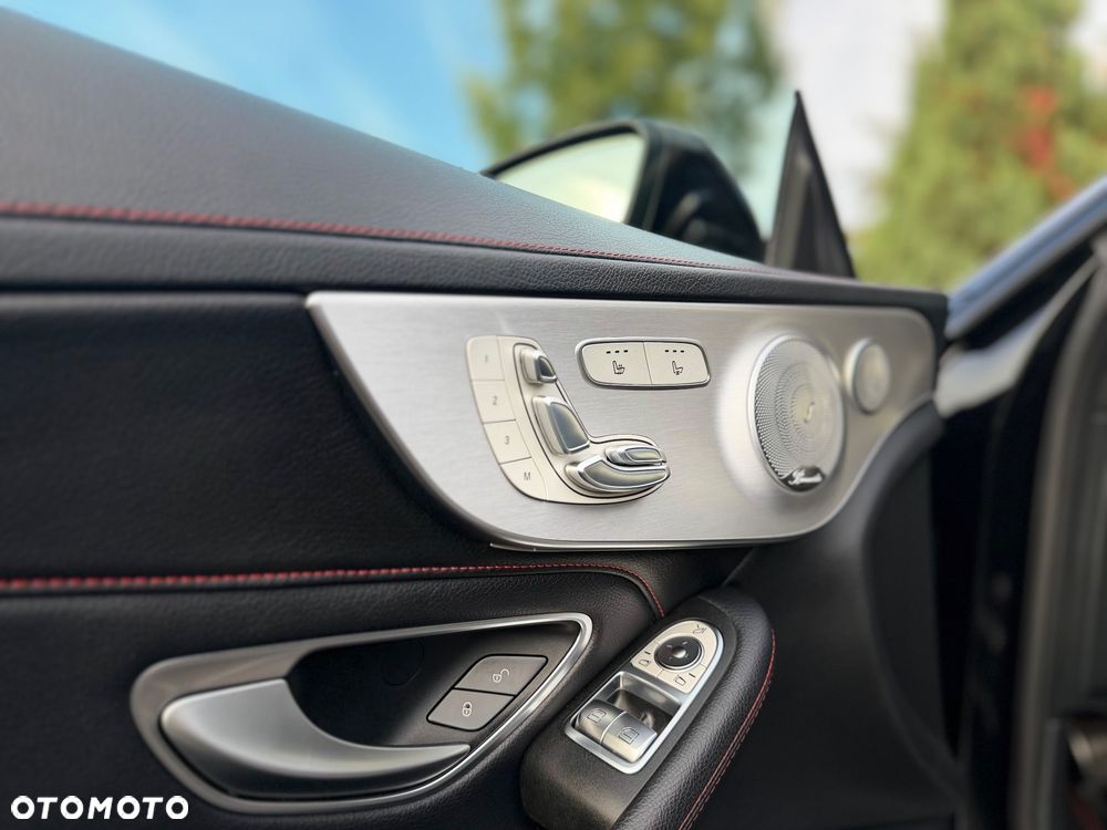 Mercedes-Benz Klasa C AMG 43 4Matic 9G-TRONIC - 12