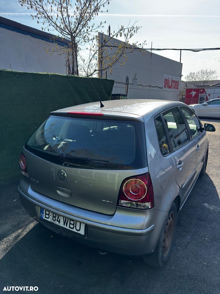 Volkswagen Polo 1.4 TDI Trendline - 2