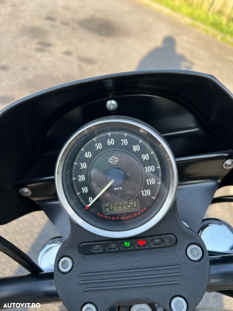 Harley-Davidson XL 883N Iron - 2