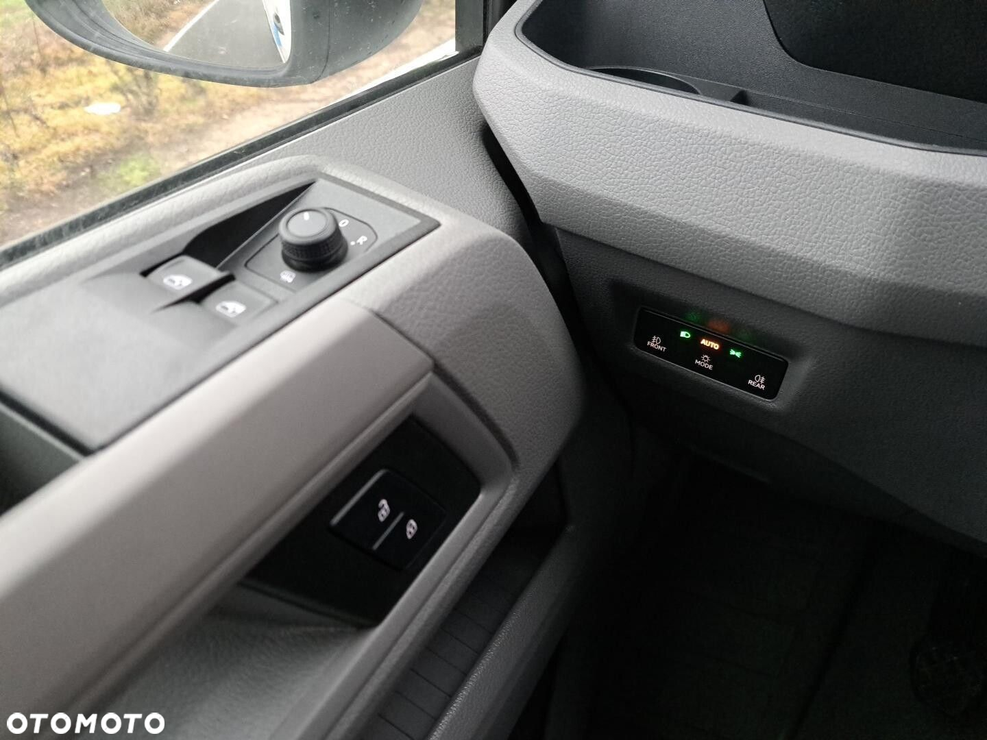 Volkswagen Crafter 35 Furgon, 2,0 TDI SCR 177KM,  6-bieg man., r.o: 4490 mm - 24