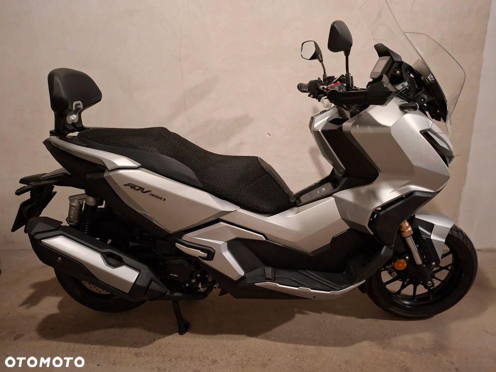 Honda ADV350 - 23