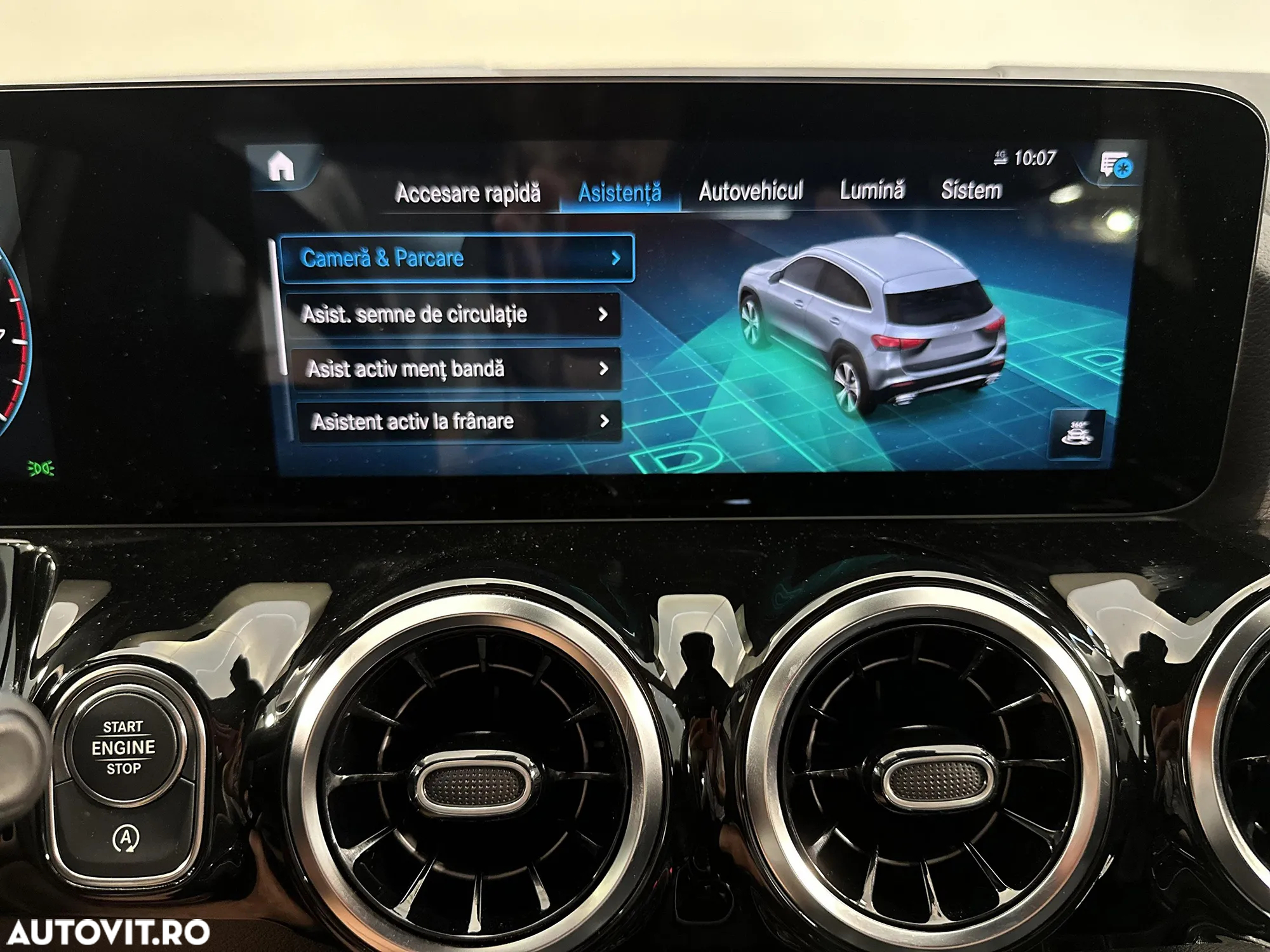 Mercedes-Benz GLA 200 4MATIC Aut. - 23