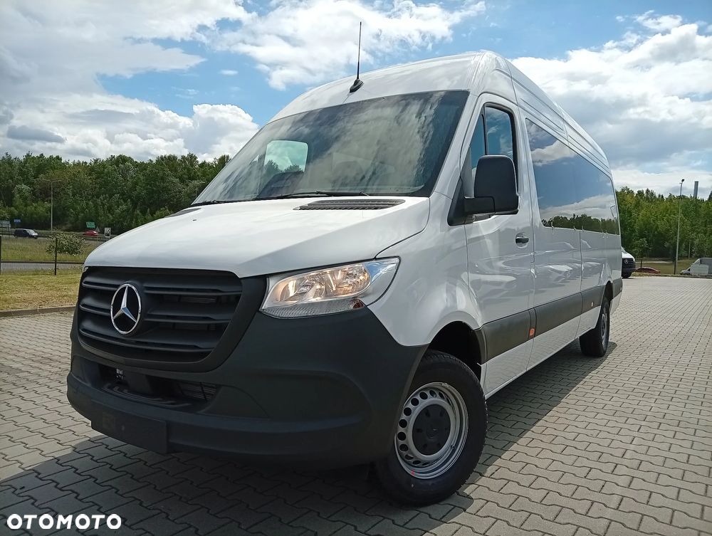 Mercedes-Benz Sprinter - 2