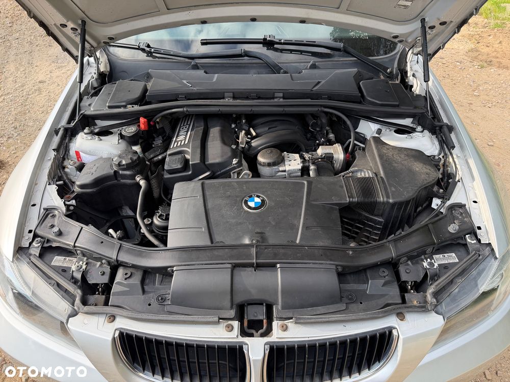 BMW Seria 3 318i Edition Sport - 21
