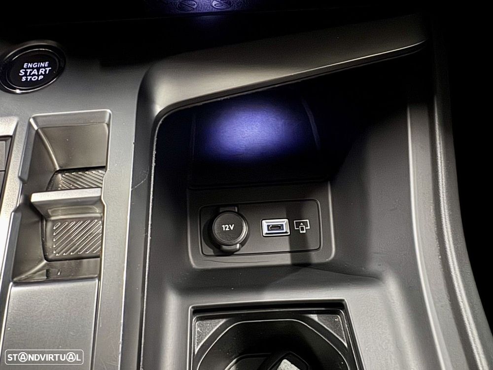 Peugeot 308 1.2 PureTech Allure Pack EAT8 — fotografia 18