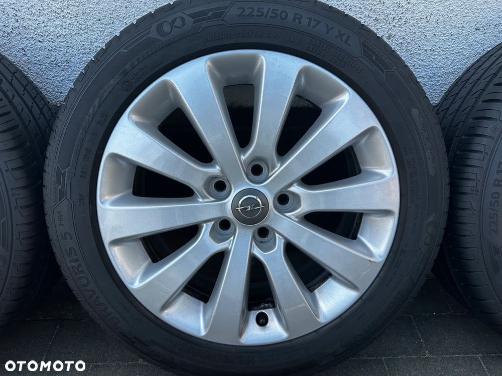 225 50 17 / 5x115 / OPEL Zafira Astra CHEVROLET / BARUM - 5
