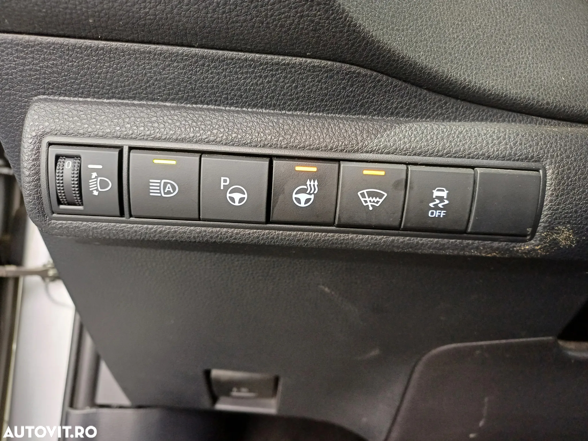 Toyota Corolla 1.8 HSD Exclusive interior Negru - 10