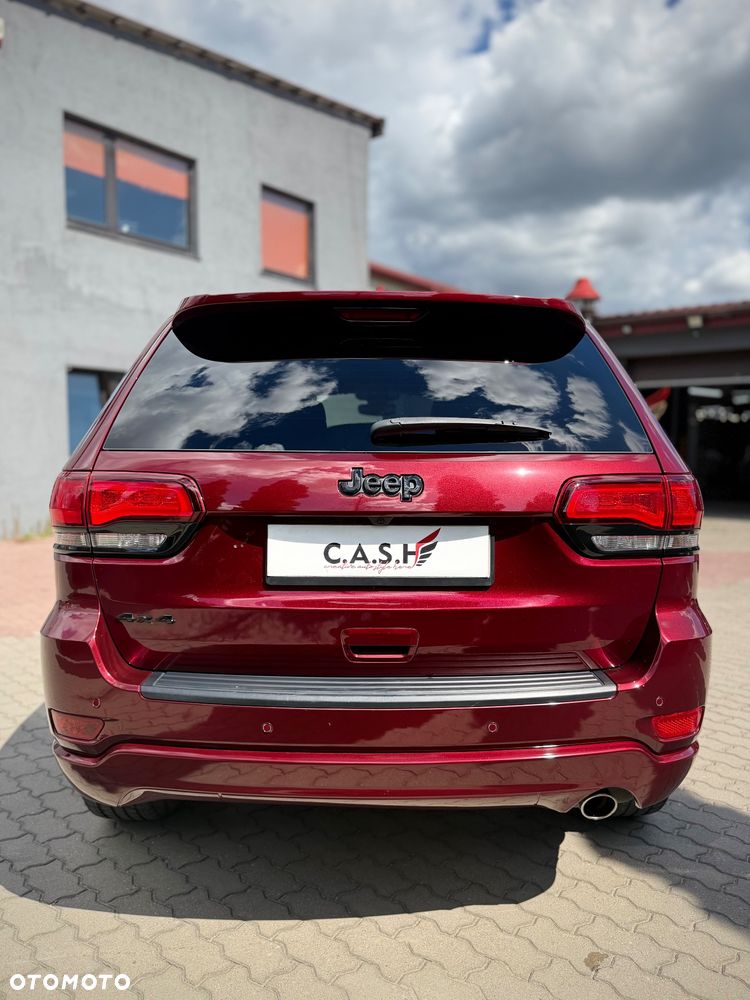 Jeep Grand Cherokee - 17