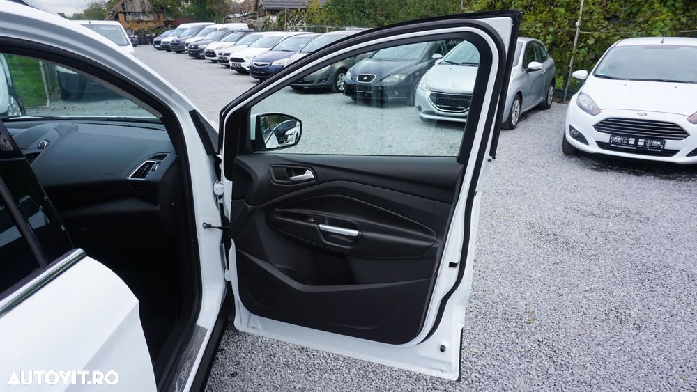 Ford Kuga 1.5 EcoBoost 4x4 Aut. Titanium - 9
