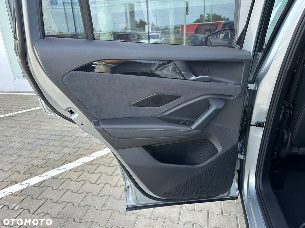 Volkswagen Tiguan - 15