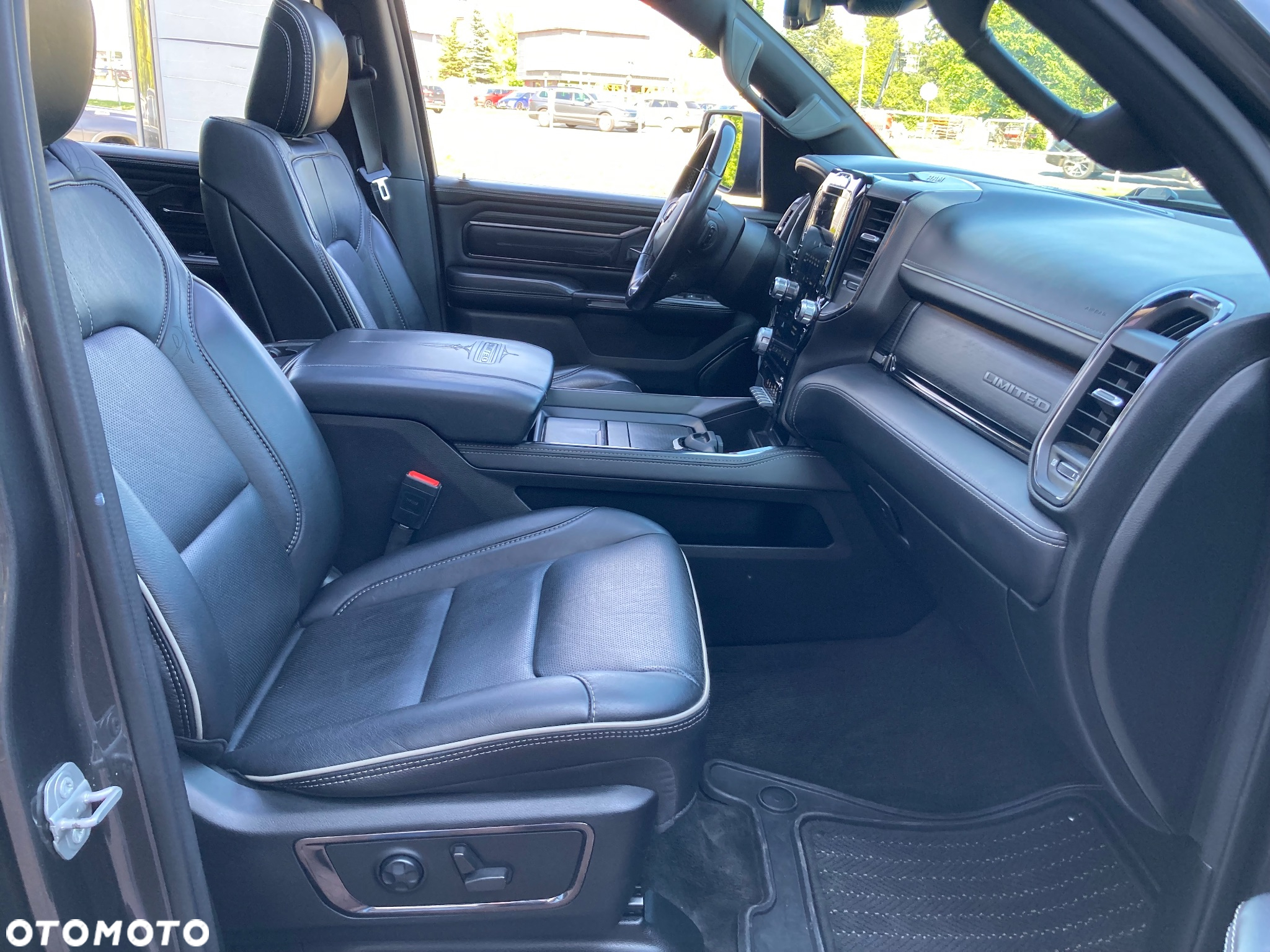 RAM 1500 5.7 Crew Cab Limited - 17