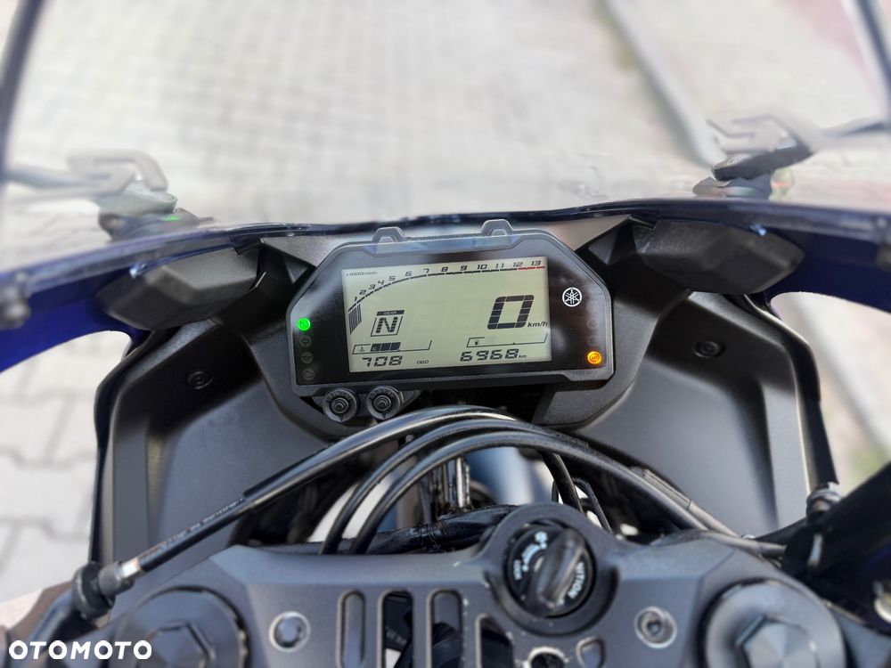 Yamaha R3 - 27