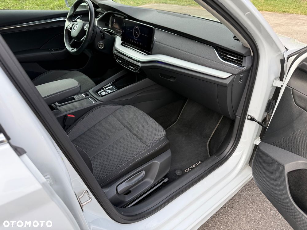 Skoda Octavia 2.0 TDI Style DSG - 16