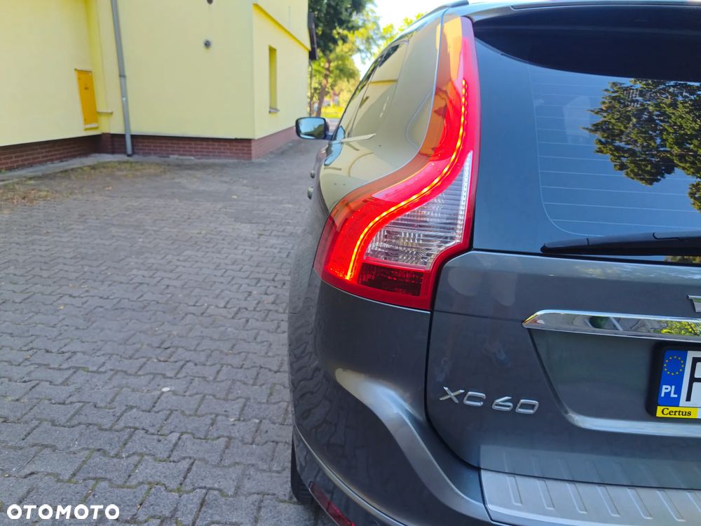Volvo XC 60 D4 Geartronic Summum - 15